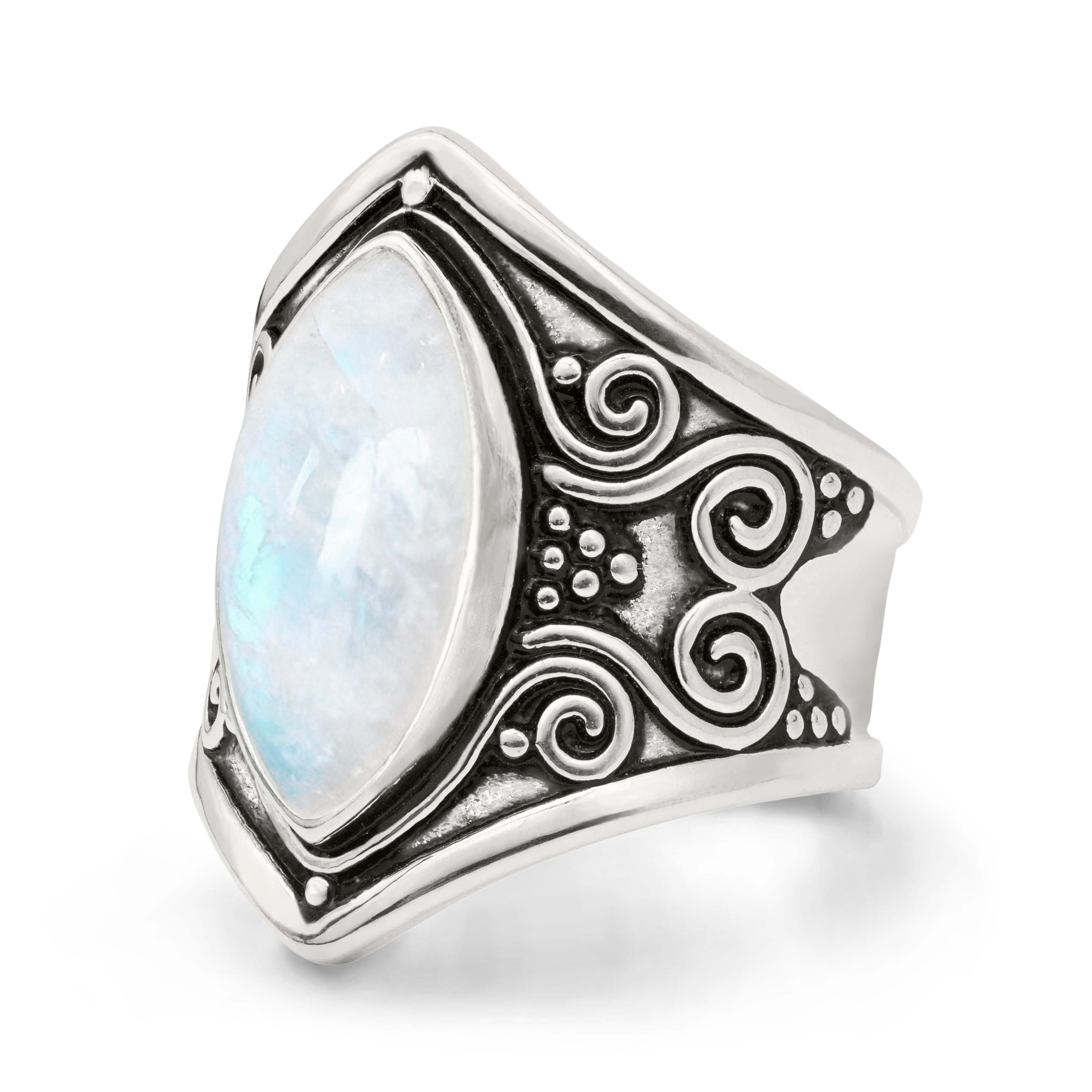 Enchanting Moonstone Ring - Embrace New Beginnings